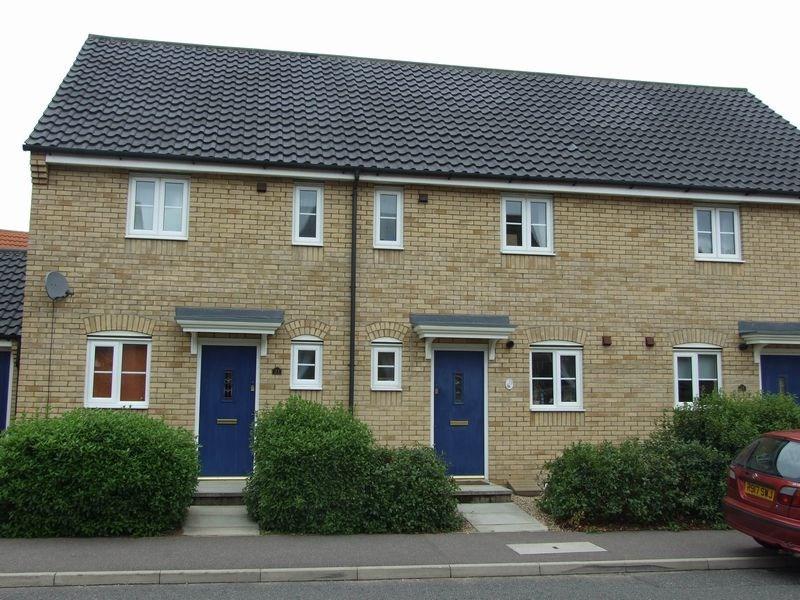 Wood Avens Way, Wymondham, Norfolk, NR18 2 bed terraced house £900