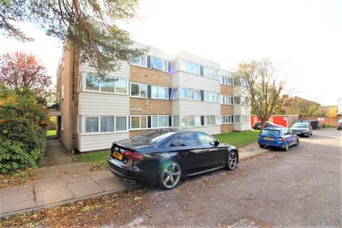 2 bedroom flat to rent, Grovebury Court