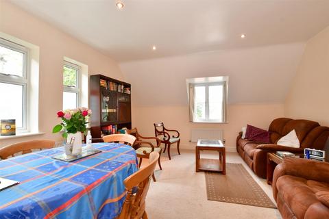 2 bedroom apartment for sale - Hildenfields, Tonbridge, Kent