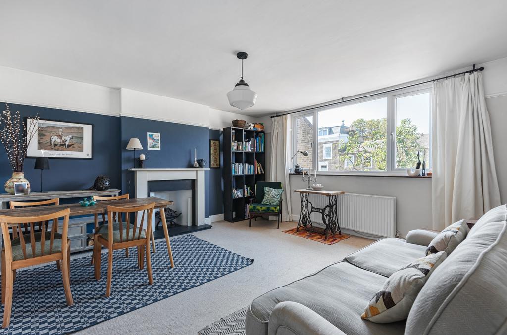 Denman Road Peckham SE15 2 bed flat £600,000