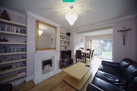 5 bedroom semi-detached house to rent - Pymmes Green Road, London, N11