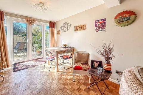 3 bedroom terraced house for sale, Norfolk Gardens, Littlehampton, West Sussex