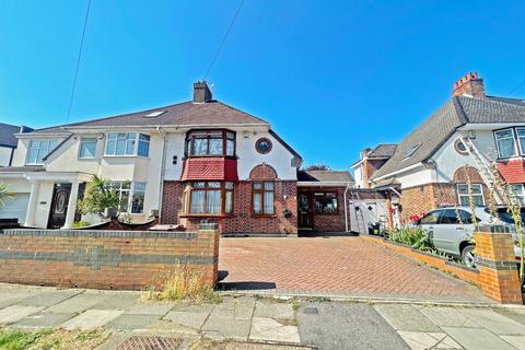 4 bedroom semi-detached house for sale - Craneswater Park,  Southall, UB2