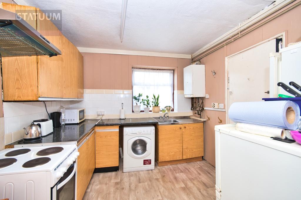 Masterman Road London E6 4 Bed Terraced House 1 900 Pcm 438 Pw masterman-road-london-e6-4-bed-terraced-house-1-900-pcm-438-pw