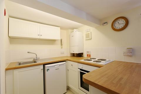 1 bedroom flat to rent, Market Place, Wantage