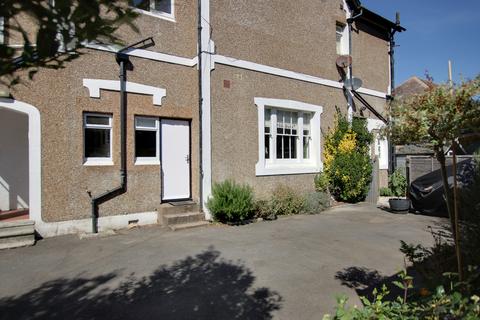 2 bedroom flat for sale - Richmond Road, Worthing, West Sussex, BN11 1PS