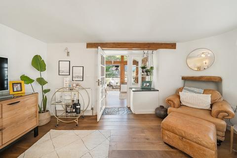 55b Fore Street, Buckfastleigh, TQ11 0BS