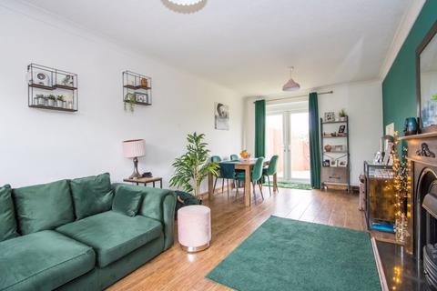 3 Hayes Road, Sully, Penarth, CF64 5SE