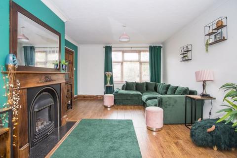 3 Hayes Road, Sully, Penarth, CF64 5SE