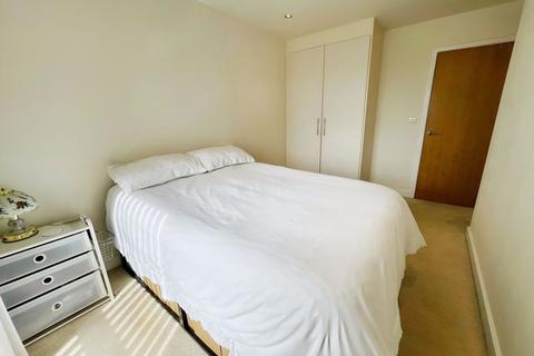 1 bedroom flat for sale, Envoy House, East Drive, Colindale