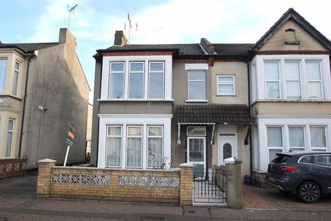 4 bedroom semi-detached house for sale - Honiton Road, Southend-On-Sea