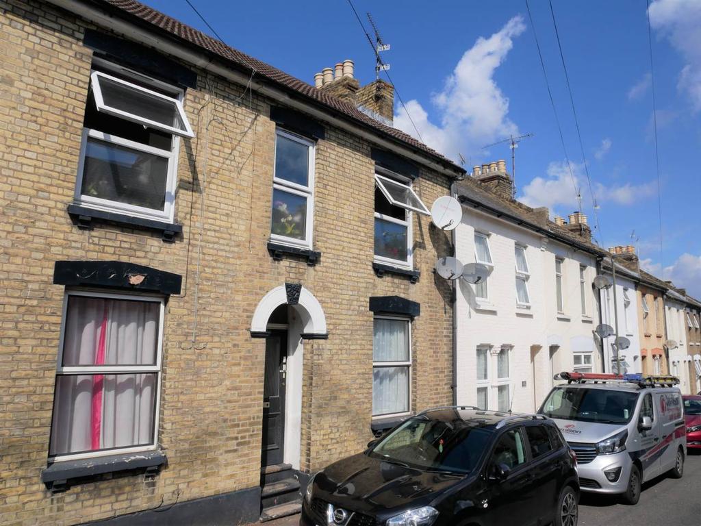 Dale Street, Chatham, Chatham 1 bed flat £750 pcm (£173 pw)