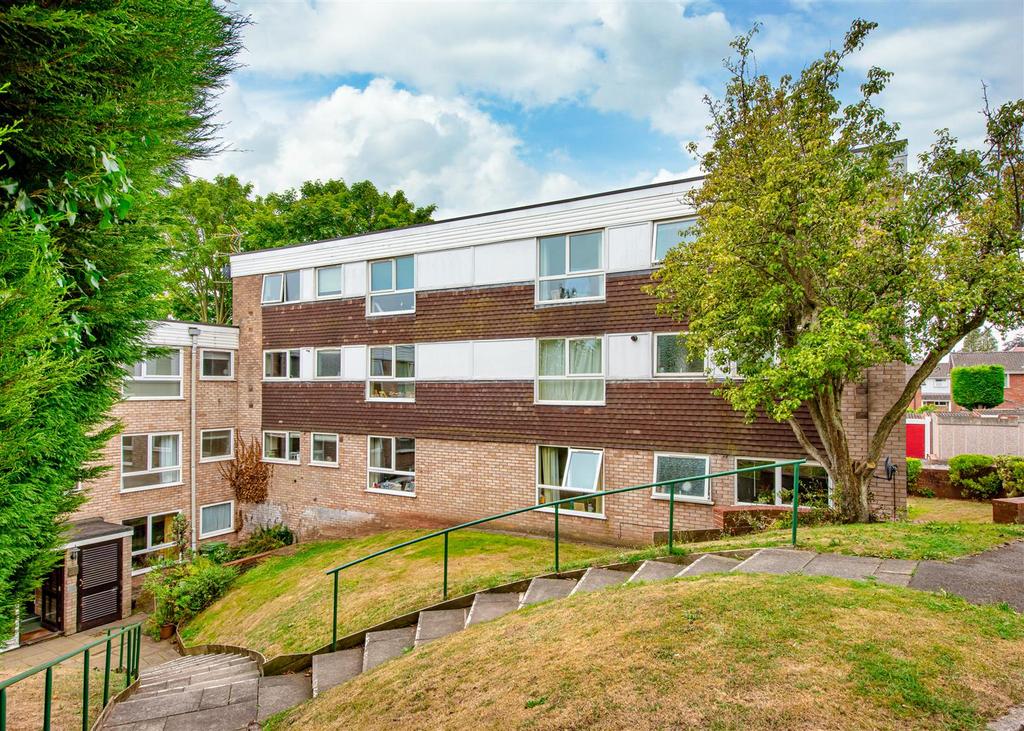 50 High Meadows, Wolverhampton 2 bed apartment £145,000