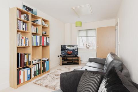 1 Spindle Close, Epsom, KT19 8FZ