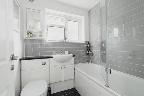 36d Albert Road, Epsom, KT17 4EH
