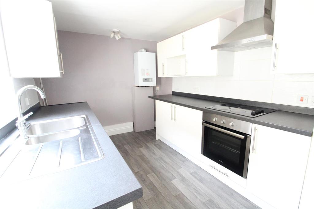 Park Lane, Darlington 2 bed terraced house £89,950