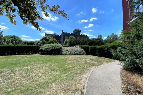 2 Park Lane, Greenhithe, DA9 9RZ