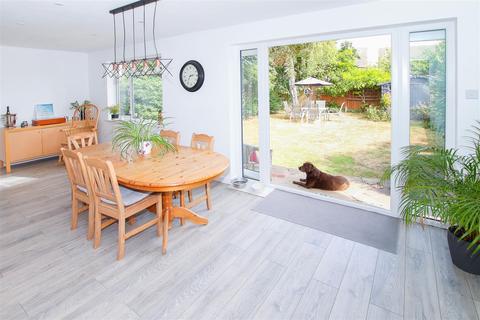 4 bedroom detached house for sale - Plovers Mead, Wyatts Green