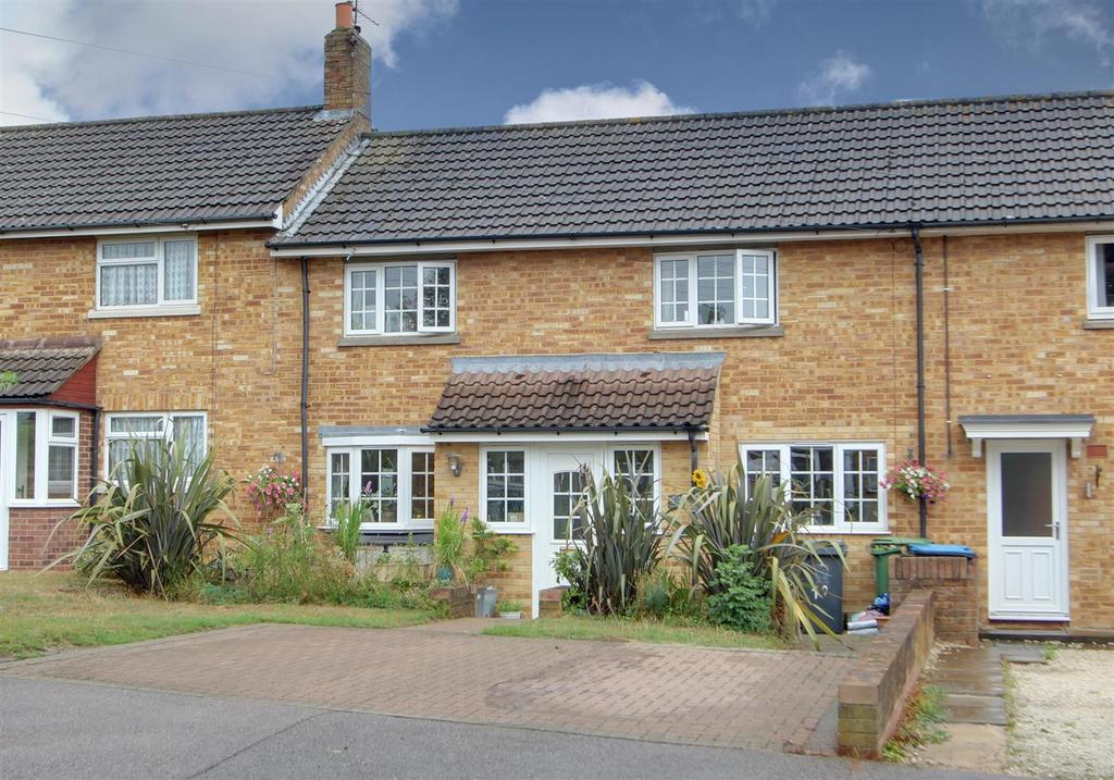 Beechfield, Kings Langley 3 bed terraced house £585,000