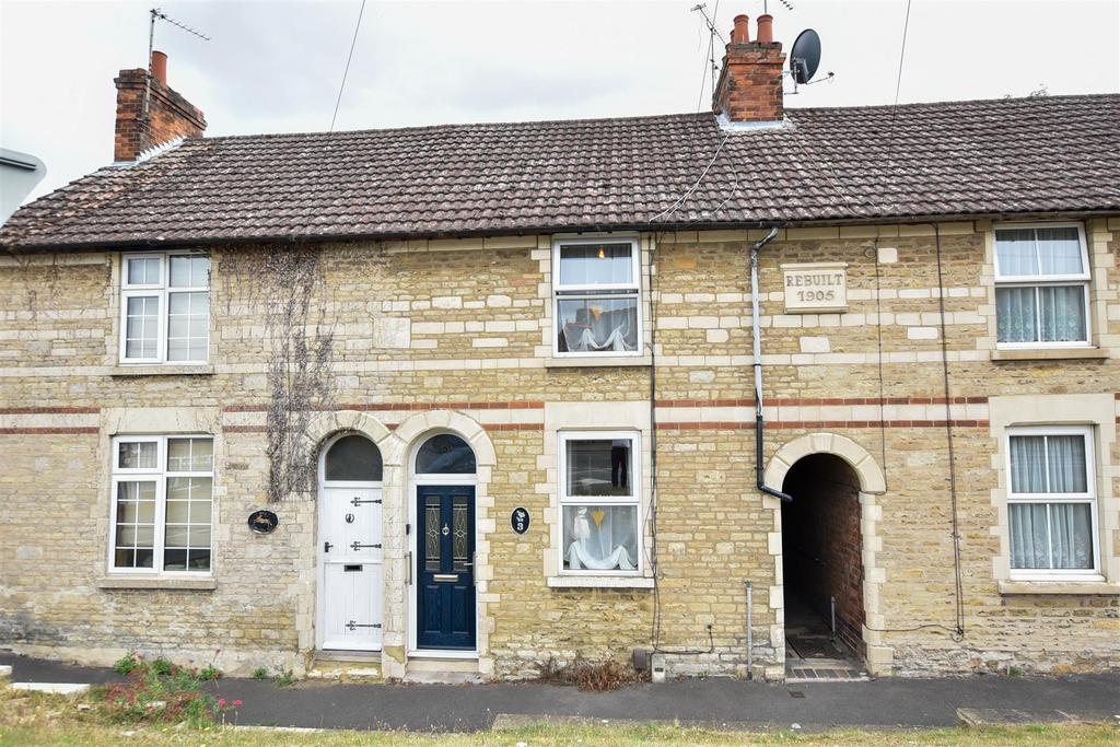 Bedford Road, Rushden 2 bed terraced house £850 pcm (£196 pw)
