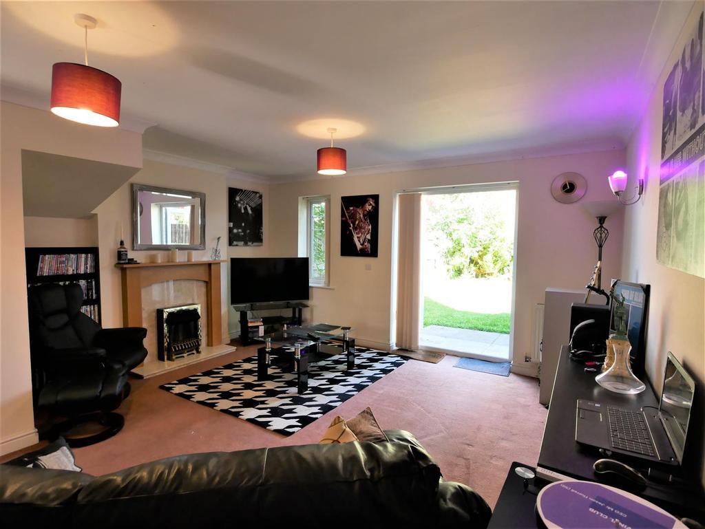 Birch Park, York 3 bed house £300,000