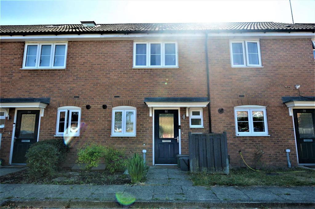 Maple Lodge Close, Maple Cross 2 bed terraced house £1,300 pcm (£300 pw)