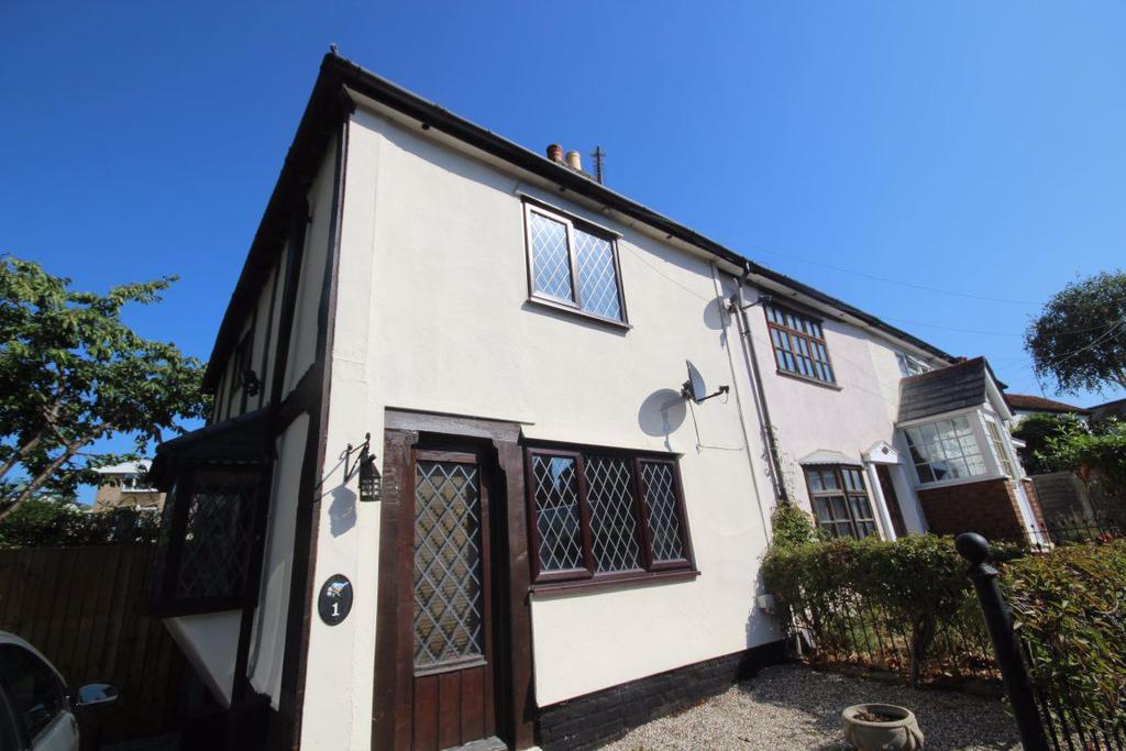 Pump Hill, Chelmsford 2 bed semidetached house £1,150 pcm (£265 pw)