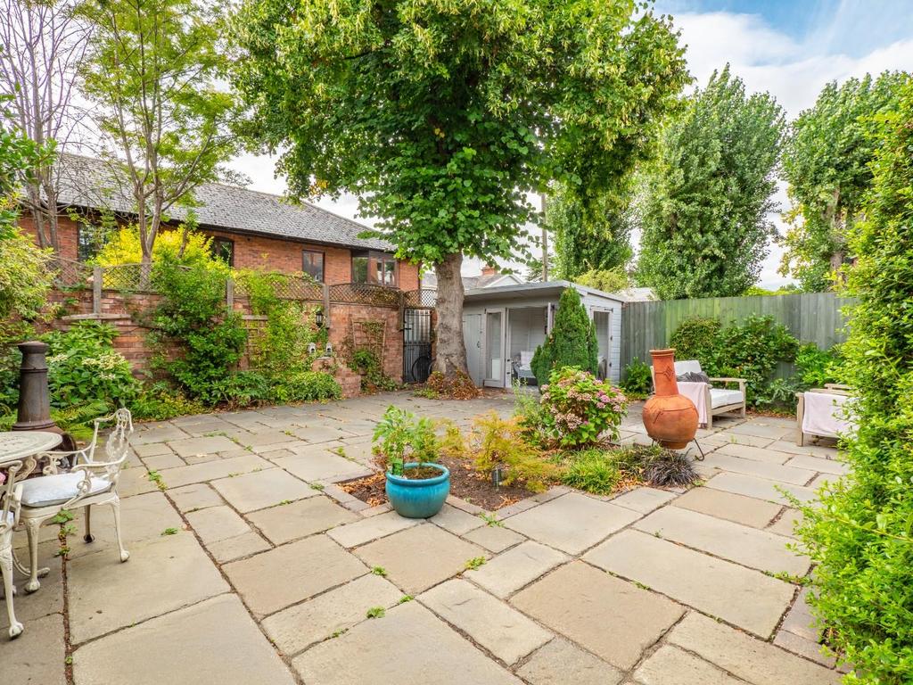 Shaftsbury House, Kenilworth Road, Leamington Spa 3 bed mews for sale