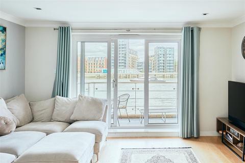 Flat 8, Sherwood Court Chatfield Road, London, SW11 3UY