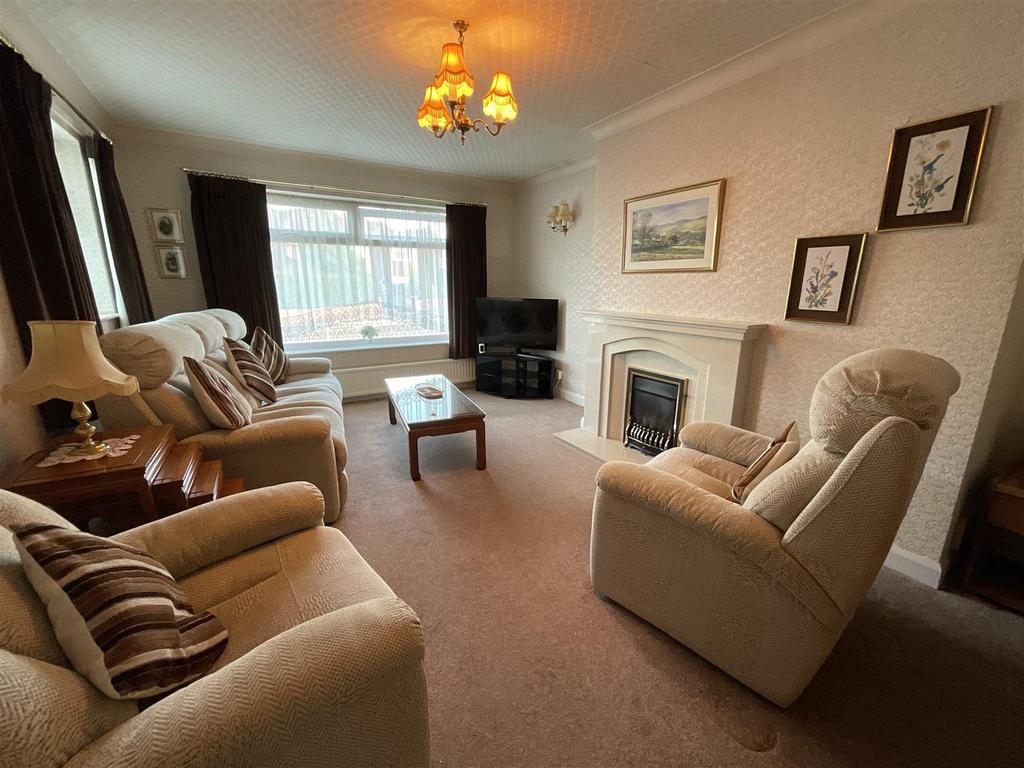 Hirstead Road, Scarborough 3 bed detached bungalow £290,000
