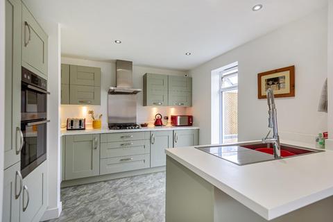 10 Bloom Drive, Wetherby, LS22 6AR