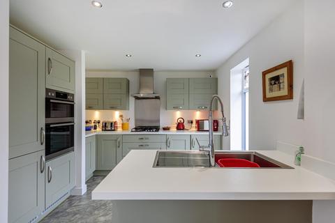 10 Bloom Drive, Wetherby, LS22 6AR