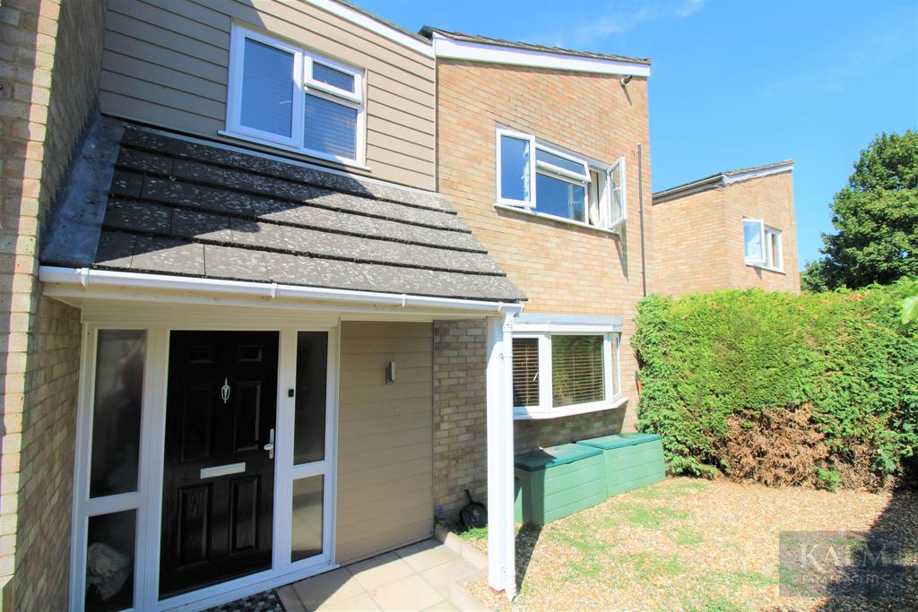 Sefton Road, Stevenage SG1 4 bed terraced house £425,000