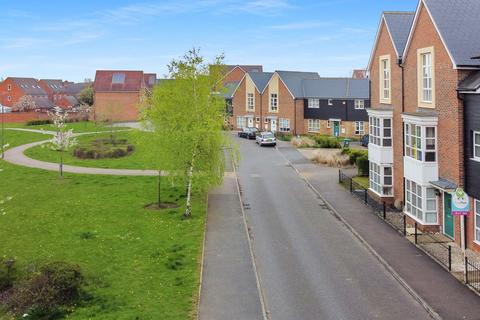 14 Fuggle Drive, Aylesbury, HP21 9AY