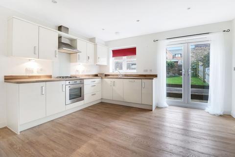 14 Fuggle Drive, Aylesbury, HP21 9AY