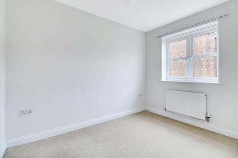 14 Fuggle Drive, Aylesbury, HP21 9AY