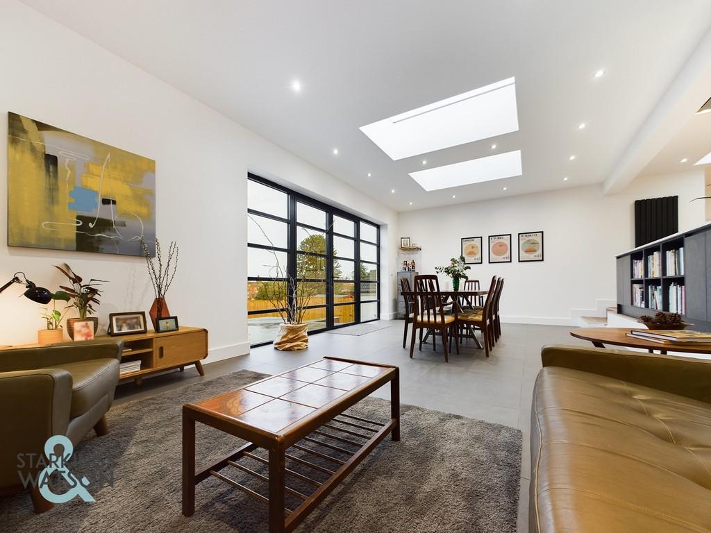 Hilly Plantation, Thorpe St. Andrew, Norwich 4 bed chalet for sale £
