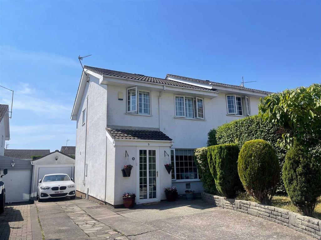 Conway Drive, Barry 3 bed semidetached house £310,000