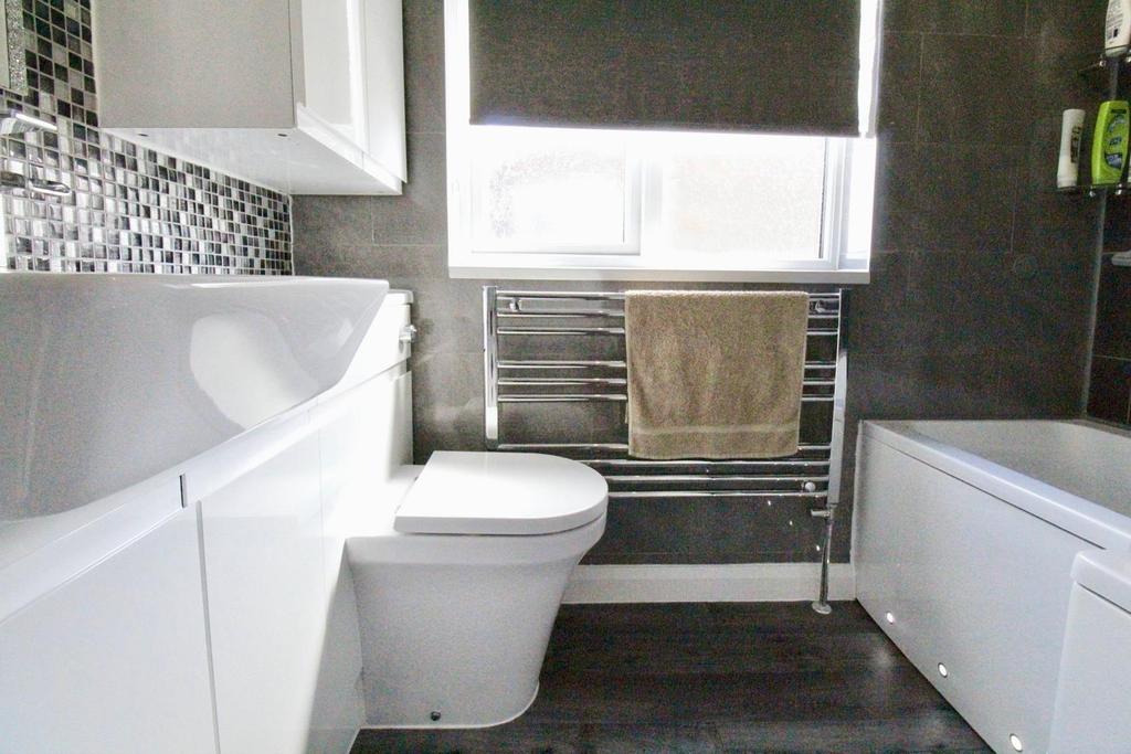Bathroom.jpeg