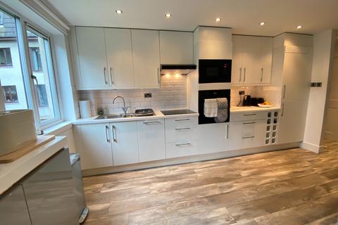 undefined, Lochrin Place, Tollcross, Edinburgh, EH3