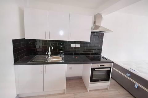 Studio to rent, London Road, Southampton SO15
