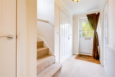 12 Barlow Drive, Fradley, Lichfield, WS13 8TL