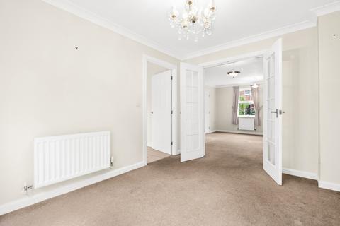 12 Barlow Drive, Fradley, Lichfield, WS13 8TL