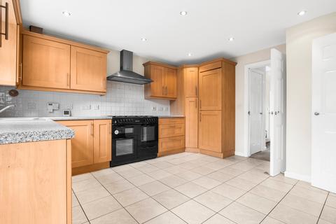 12 Barlow Drive, Fradley, Lichfield, WS13 8TL