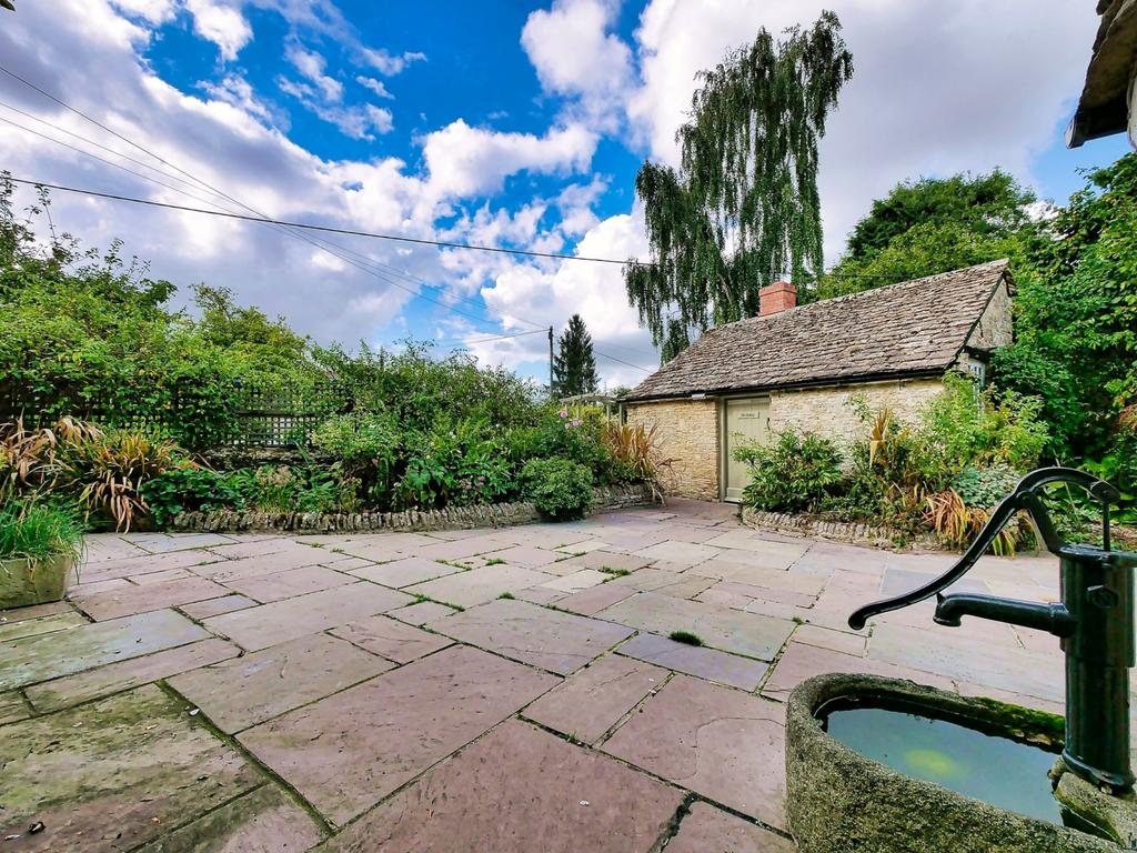 Courtyard Garden