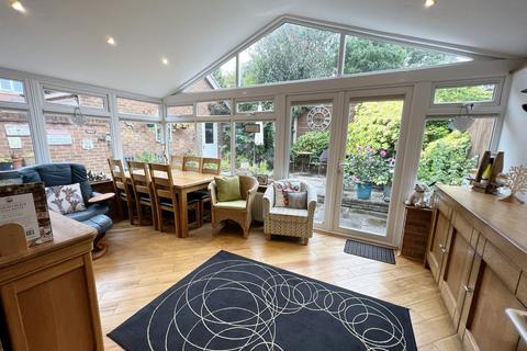 6 Edwardian Close, Shirley, Solihull, B90 3SP