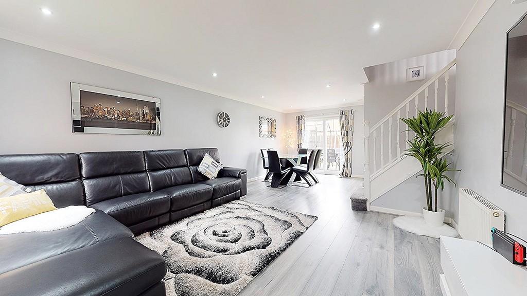 Hamilton Gardens, Armadale 3 bed detached house £245,000
