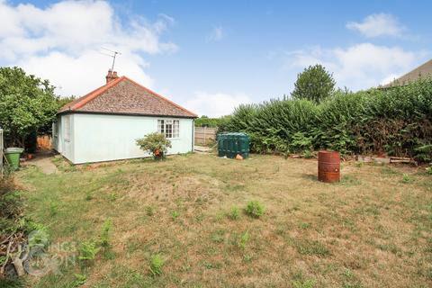 2 bedroom detached bungalow for sale, King Street, Winterton-on-sea, Great Yarmouth