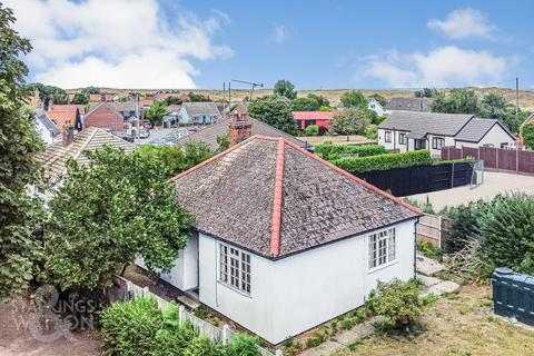 2 bedroom detached bungalow for sale, King Street, Winterton-on-sea, Great Yarmouth