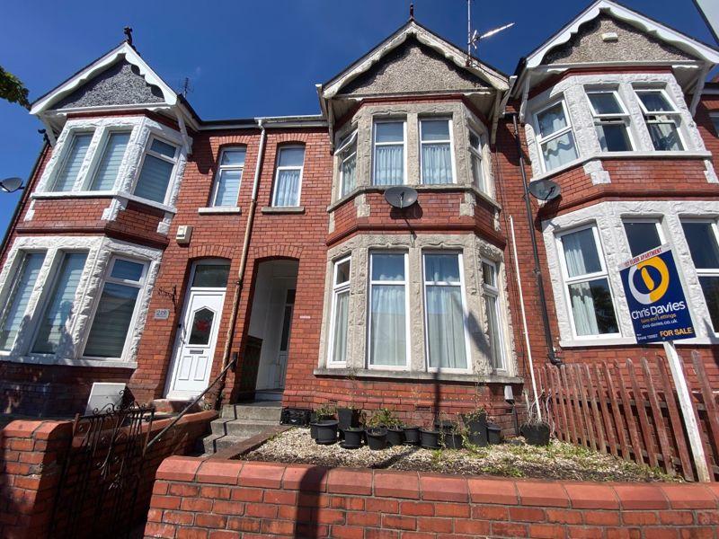 Gladstone Road, Barry 2 bed apartment for sale £145,000
